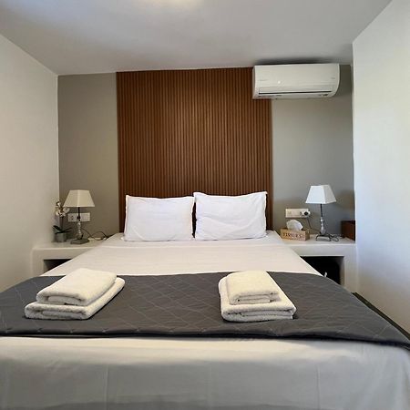 Miramare Suites Mykonos Merchia Beach Exteriör bild
